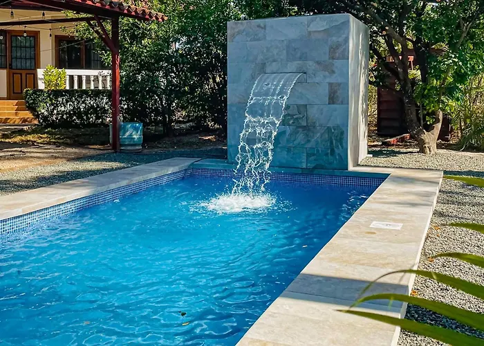 Hébergement de vacances Santa Cruz Group Getaway W/ Pool: Walk To Playa Junquillal